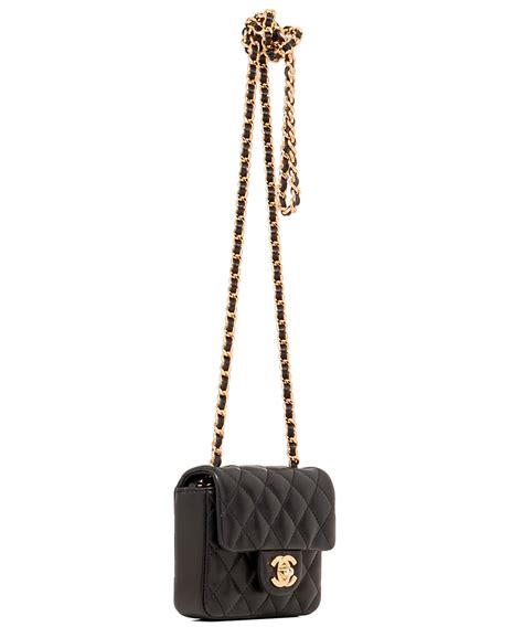 small black purse crossbody gold chain chanel